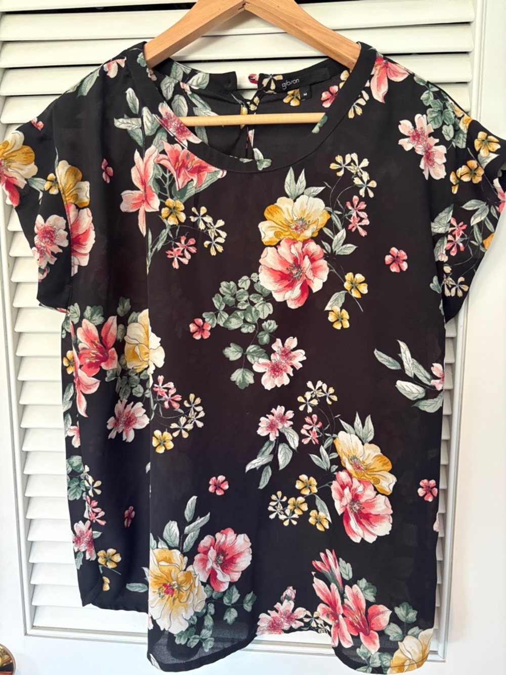 Gibson Black Floral Short-Sleeve Blouse with Pink & Yellow Blooms